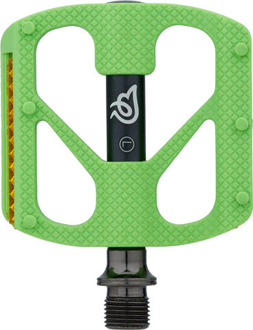EARLY RIDER Pedales de plataforma P1 Resin para bicicletas para niños de 14"-16" - green/universal