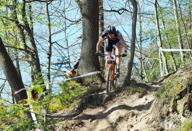 Robert racing on the NEWMEN Advanced wheelset.