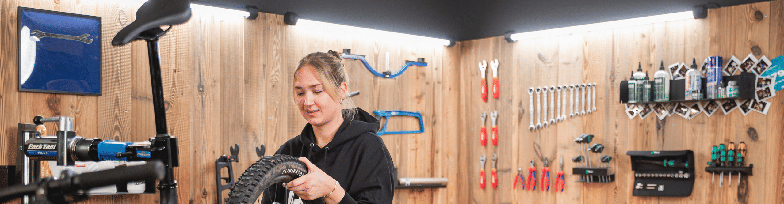 20251114_KAMP 6807_Schraub dich durch den Winter_XL_Header_Desktop.png