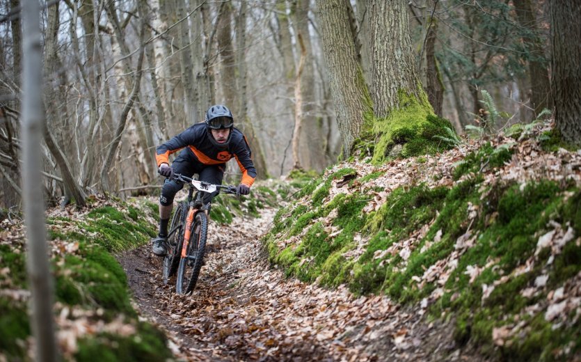 Die bike-components Mitarbeiter beim Superplastik Enduro Cup Rennen in Esneux, Belgien