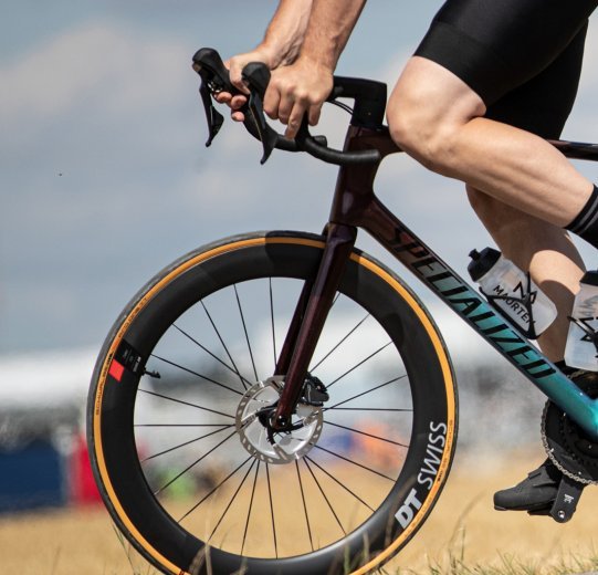 Shown is an Ultegra braking system from Shimano, mounted on a Specialized Tarmac SL7. 