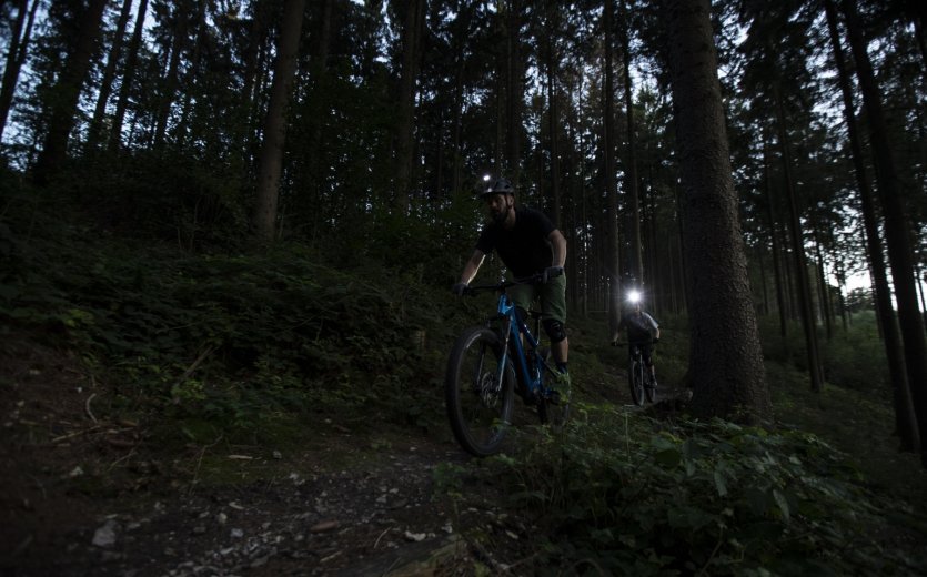 E-MTB Dämmerung Trail Abendrunde Feierabendrunde