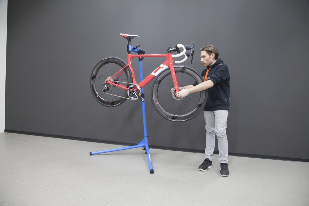 Review 7 bicycle work stands compared