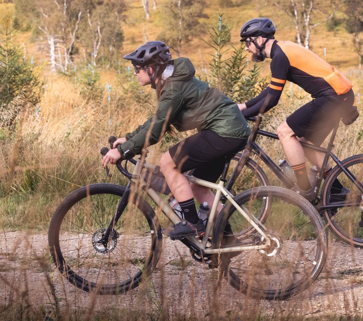 Susanne and Björn from the bc Team on the road on their bc original Flint gravel bikes.