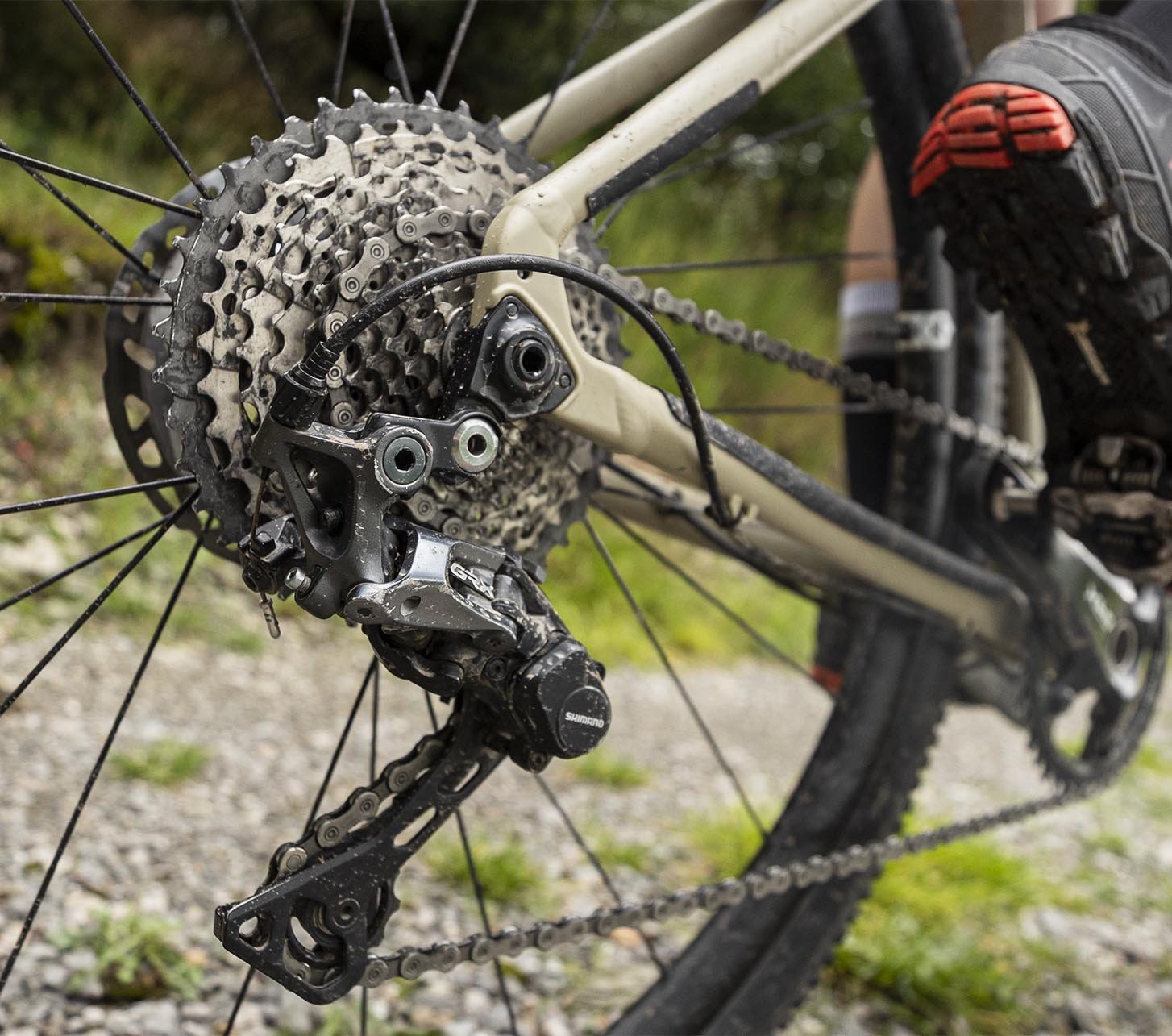 Buy Gravel groupsets online at bike-components