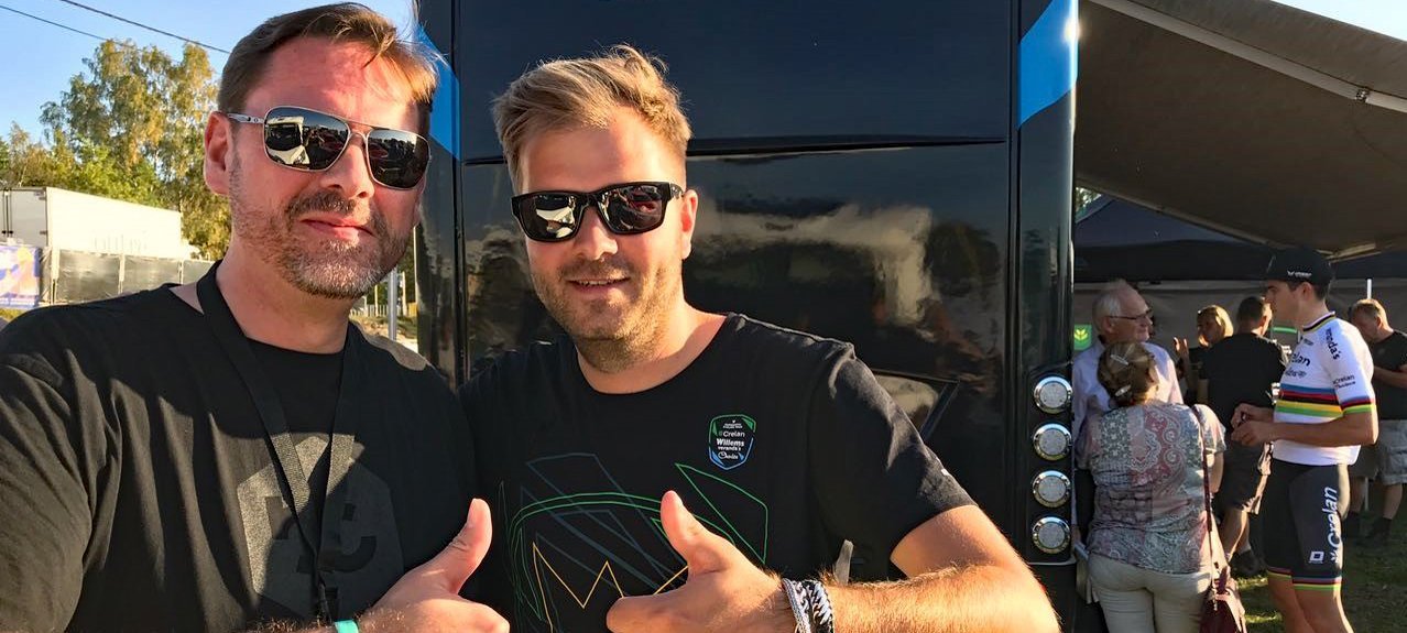 Left to right: bc’s Marcel, Niels Albert (team manager: Veranda’s Willems-Crelan- Charles Pro Cycling Team). In the background: current World Champion Wout van Aert. 