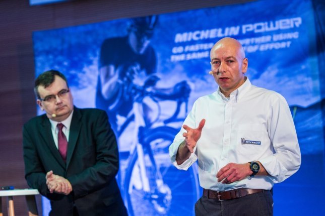 Karl de Quick von Michelin auf der Pressekonferenz in Ladoux.