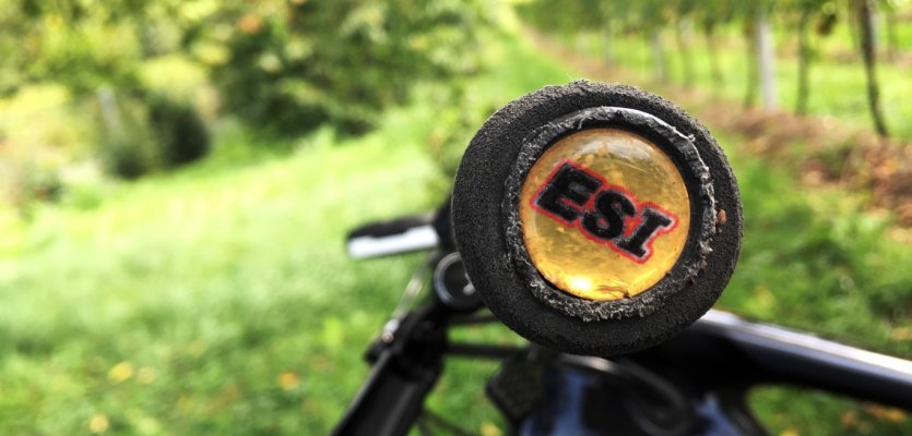 Long-term review: ESI Chunky extra chunky silicone grips- Revised & added  video – mtbboy1993