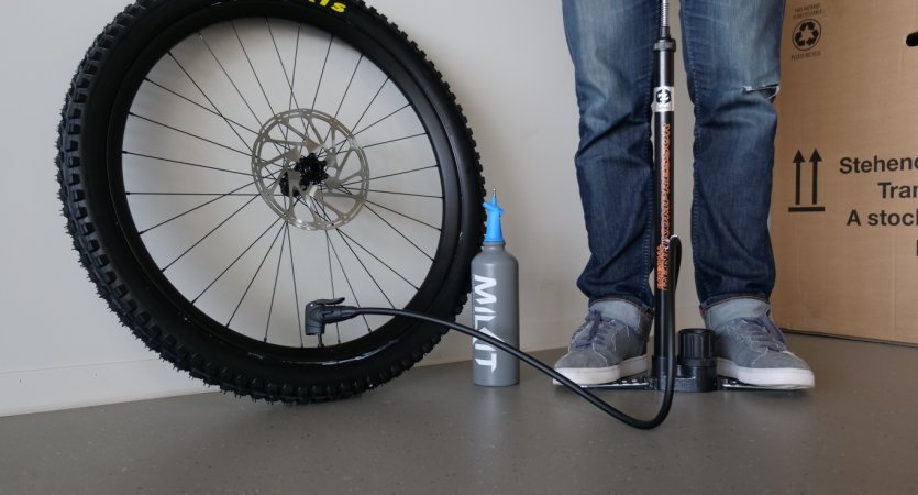 The milKit Tubeless Booster. The perfect way to pump up tubeless tyres without using a compressor/CO2 cartridges.