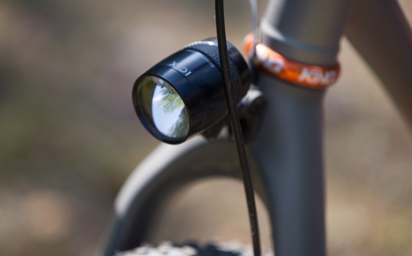 busch+müller's Lumotec IQ-X front light shines bright and looks good.