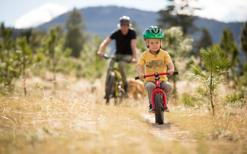 Childrens mountain bike shorts sale