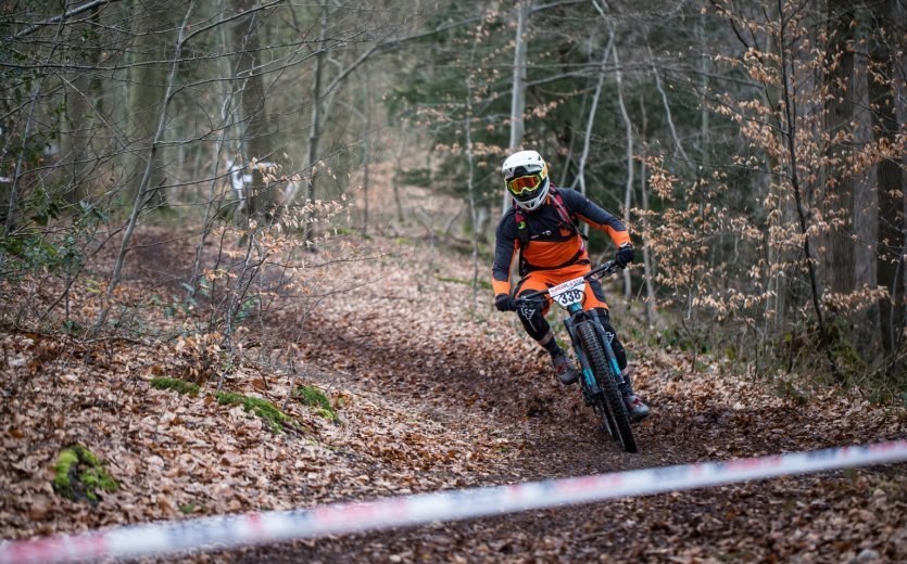 Die bike-components Mitarbeiter beim Superplastik Enduro Cup Rennen in Esneux, Belgien