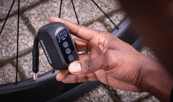 Weniger Bar, mehr Speed, Sicherheit & Komfort? Der Guide zum perfekten  Reifendruck | bike-components
