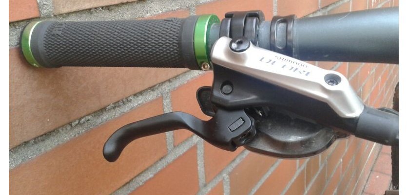Bremshebel rechts Shimano DeoreBR-M615 Modell 2014 montiert