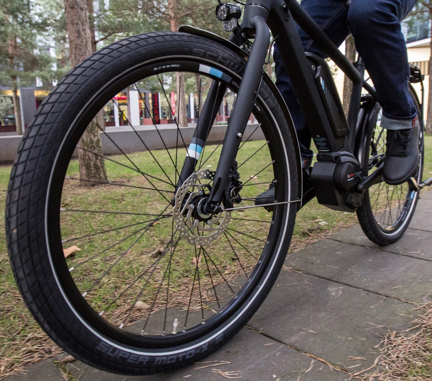 Schwalbe_E-Bike-Reifen_LPHeader_mobil_bc.jpg