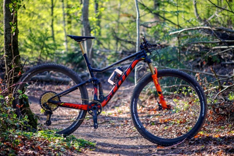 29er Scott Spark Race Full-Suspension