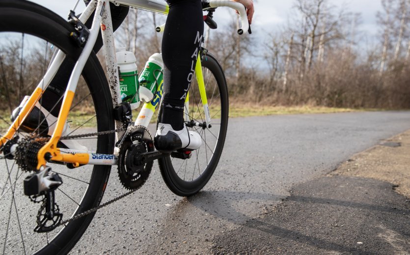 Das Garmin Rally ist ein absoluter Top-Powermeter, der die Stärken der Messung am Pedal weiter ausbaut.