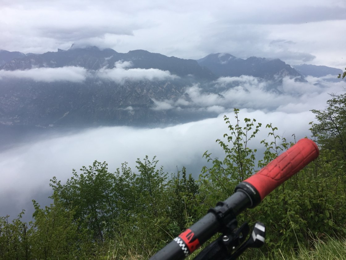 Der Gardasee kann auch schlechtes Wetter. Wir hatten echt Glück.