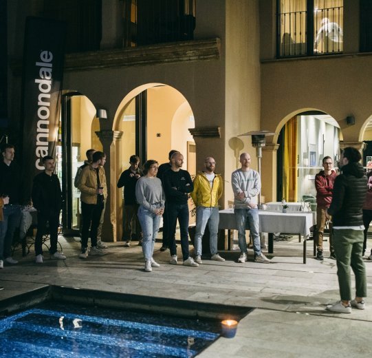 Cannondale partners gathered in the courtyard of a hotel to attend the presentation of the new Cannondale SuperSix EVO. 
