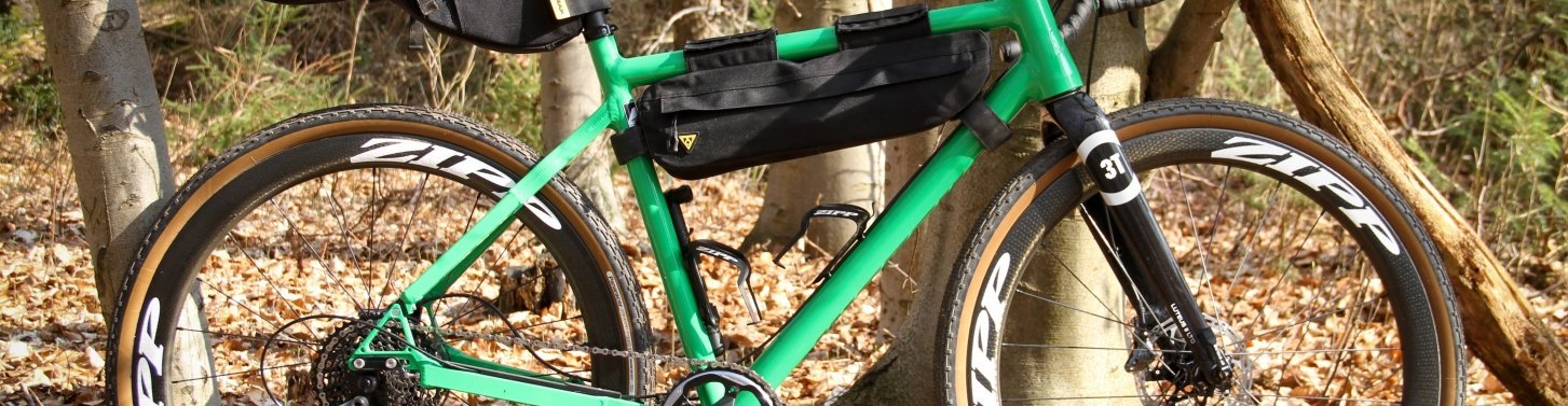 Topeak Bikepacking Taschen: MidLoader und BackLoader an Nicolai Argon CX