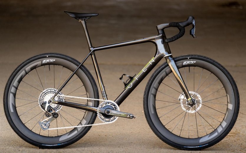 OPEN U.P.PER gravel bike with Zipp wheels, wide tires and 1x drivetrain in side view.