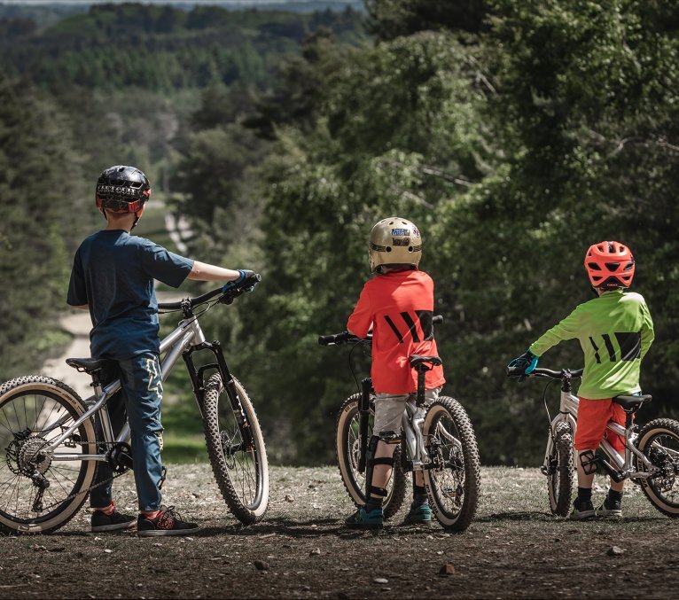 Early-Rider-Finde-das-passende-Kinderfahrrad-LPMood_Mobil_1454x1285_ER-Swinley-Ambassadors-16.jpg