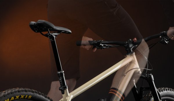 Manillar carbono anatomico de carretera Bicicletas de segunda mano baratas