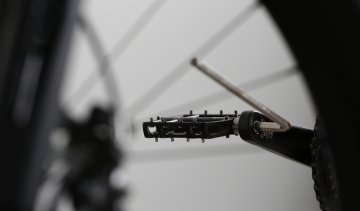 How To: Pedale montieren am Fahrrad