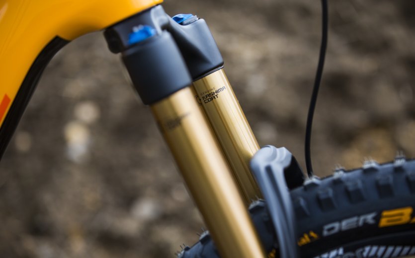 A Santa Cruz Hightower CC 1.0 Enduro dream bicycle build for every kind of MTB rider.