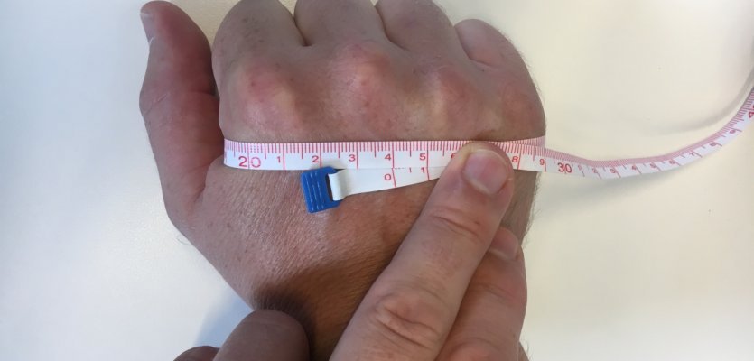 Measuring your palm around the metacarpal bone is essential for finding the correct size for your hand. 