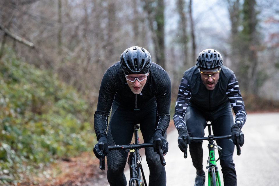 How to: Cycling Apparel - Rain & Wind... | bike-components