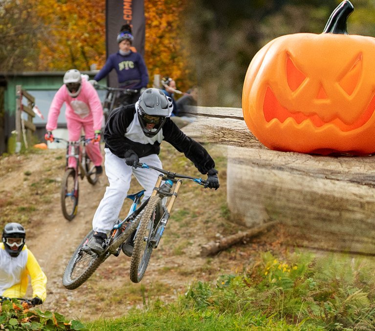 Header_Halloweenride_Mobile.jpg