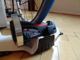 Elite Qubo Power Mag Smart, Fahrradtrainer, Rollentrainer