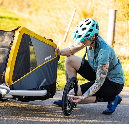 Les roues peuvent être montées et démontées rapidement et facilement à l'aide d'un système de fixation rapide.