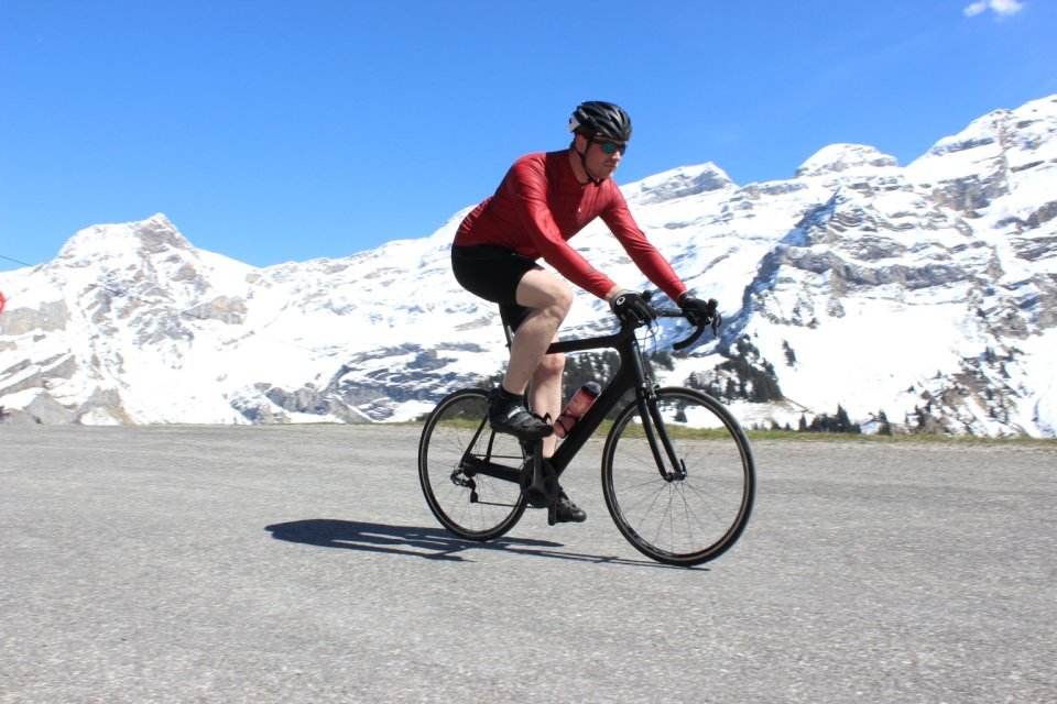 Benjamin kämpft sich den Col de la Croix hoch.