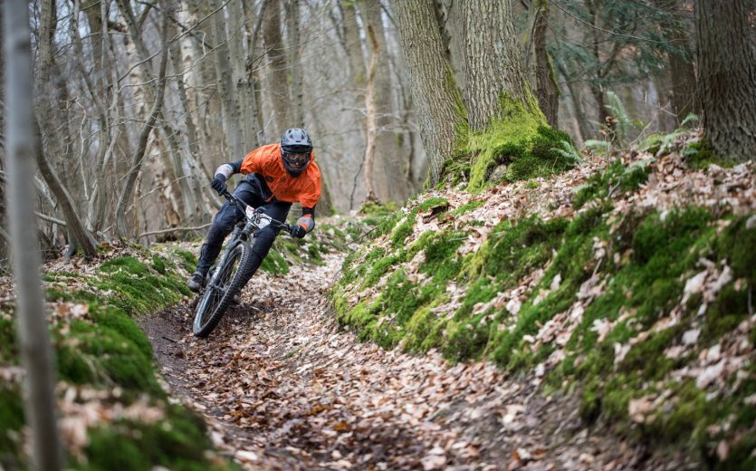 Die bike-components Mitarbeiter beim Superplastik Enduro Cup Rennen in Esneux, Belgien