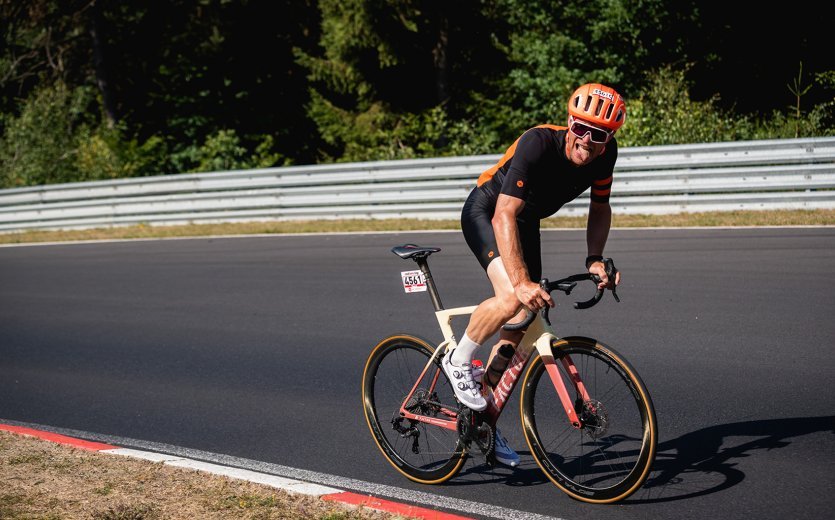 bc Bikebuddy Knöpfle auf der Nürgburgring Strecke