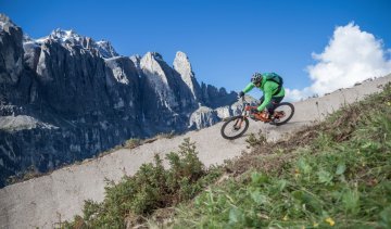 Gebietsvorstellung: Ride the Dolomites im Val Gardena - Südtirol