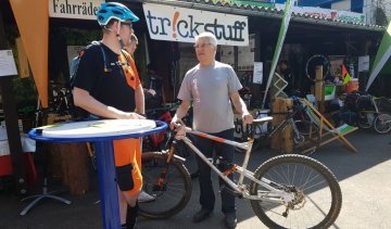 Klaus, Mr. Trickstuff himself, at the Freiburg bike festival.