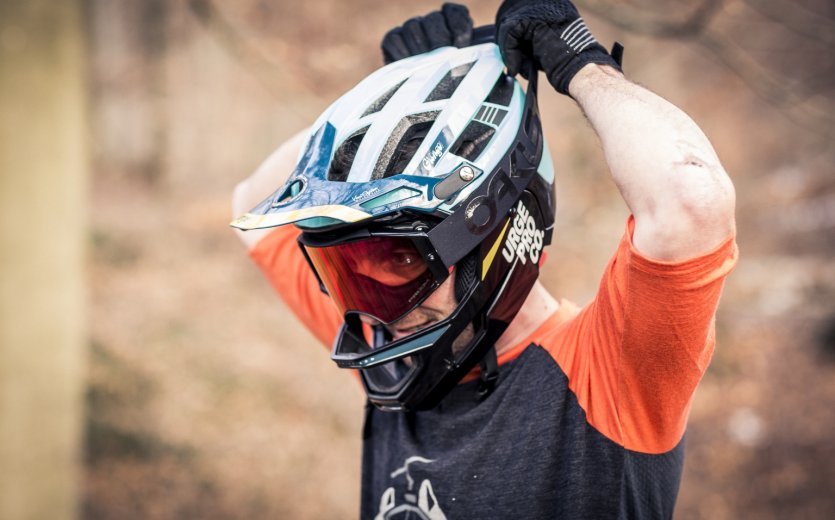 Fullface Helm Mountainbike Goggle