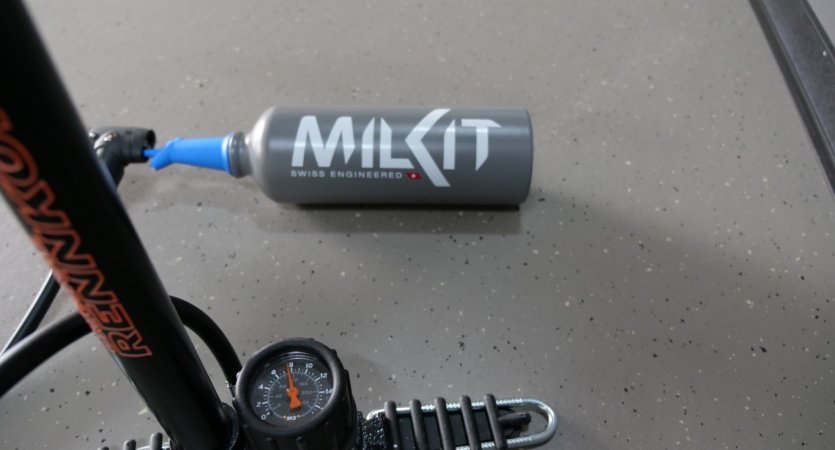 The milKit Tubeless Booster. The perfect way to pump up tubeless tyres without using a compressor/CO2 cartridges.