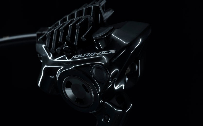 Shimano-Dura-Ace-Scheibenbremse-LPHero_3840x1540_Hero_Dura-Ace_110_bb.jpg