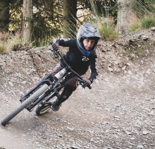 For trips to the bike park, there are full-face helmets and protectors made especially for children.
