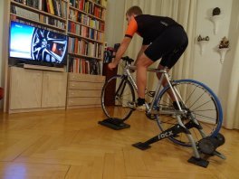 Tacx Bushido Smart, Elite Qubo Power Mag Smart, Fahrradtrainer, Rollentrainer, Fahrradtraining