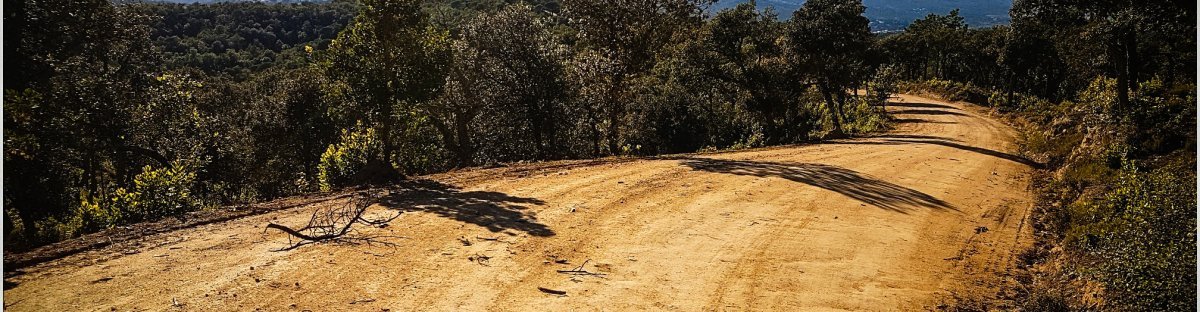 In Spanien sind die Straßen nicht immer die besten.