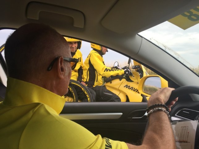bc im Mavic Materialwagen bei der Tour de France