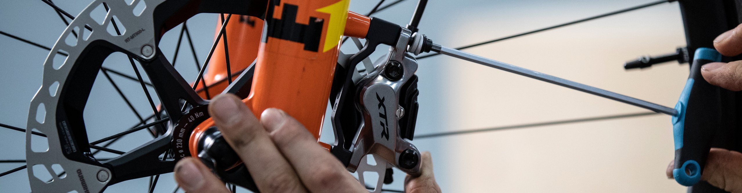 Adapter Header
