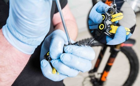 How To: Befüllen und Entlüften einer... | bike-components