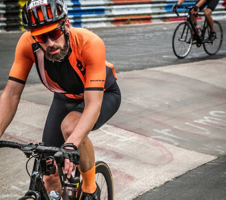 Compra en línea ropa de ciclismo bike-components