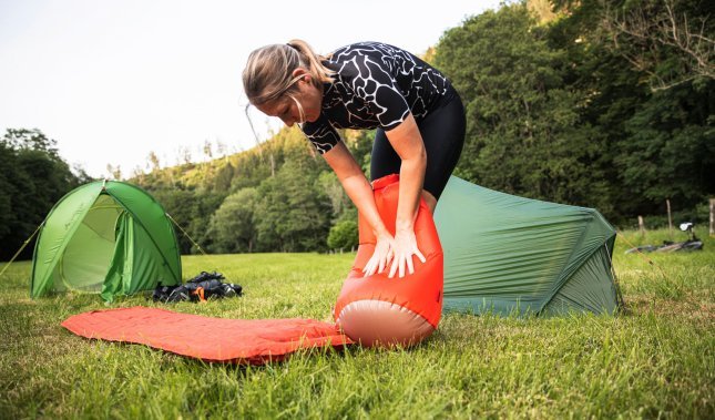 Colchonetas para Bikepacking: "Quien mala cama hace, en ella se yace"